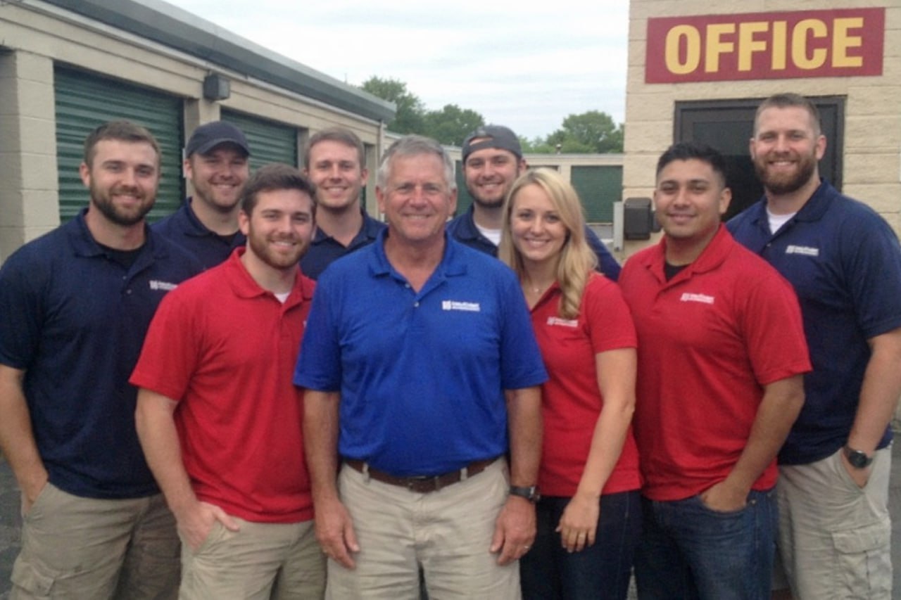 Water damage restoration professionals in Bridgeport, CT